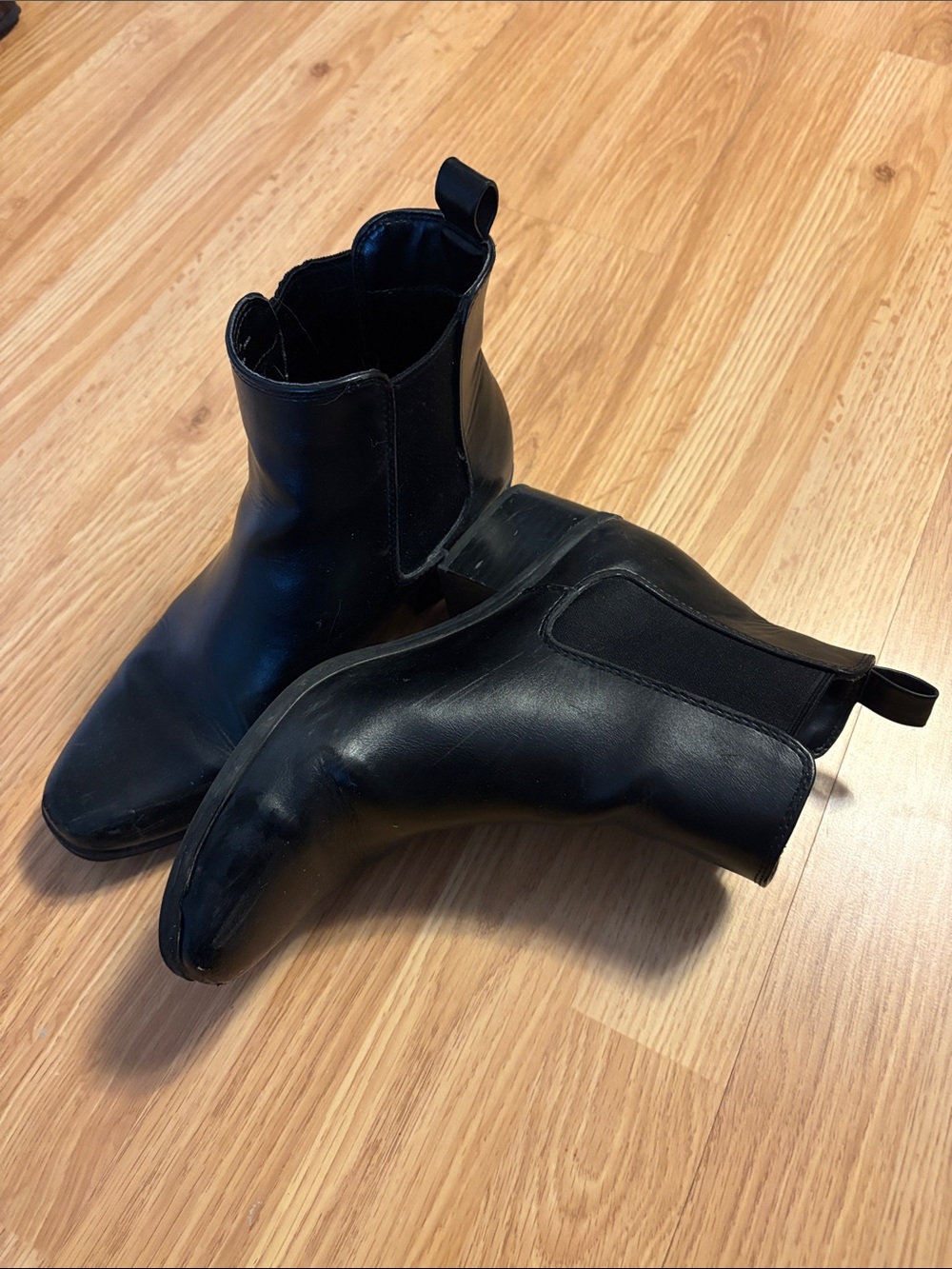 Black Chelsea Boots - Sleek Slip-On Ankle Boots